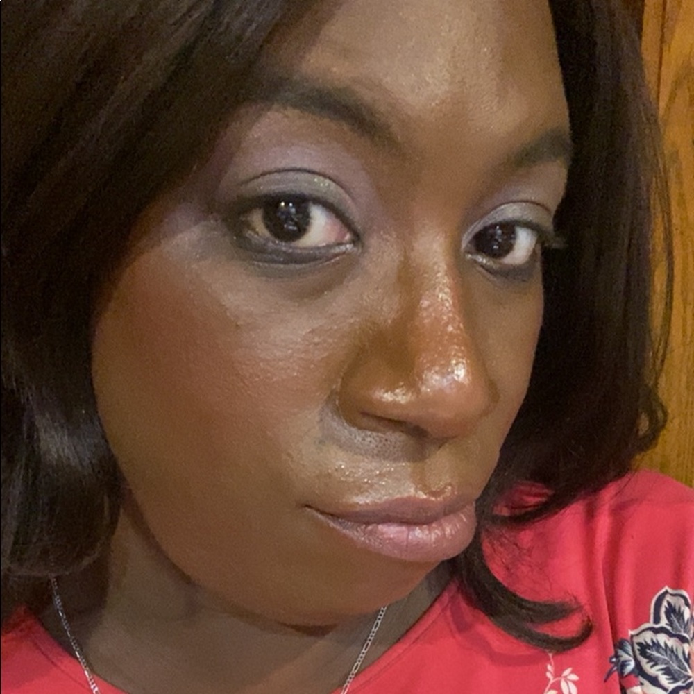 Meet your Posher, Christiana